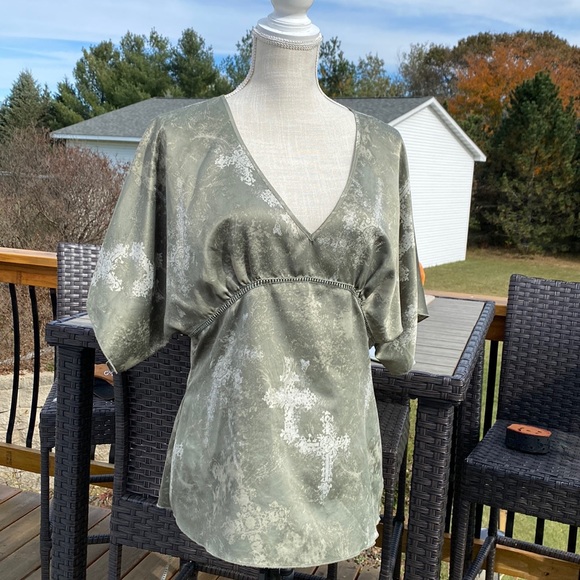Womens Calvin Klein Funky CROSS Silky Top! ✝️ STUNNING! 🎄Large Must See! - Picture 1 of 14